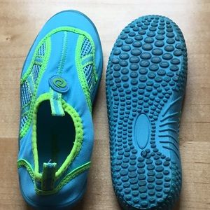 Kids water shoes